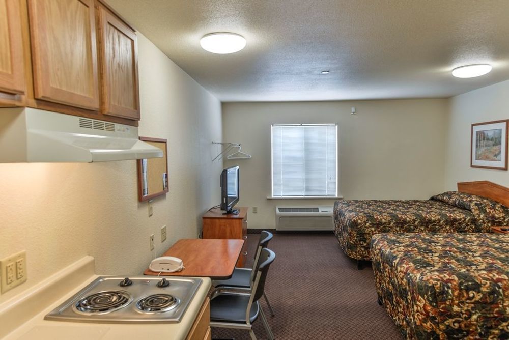 Woodspring Suites Houston I-45 Airtex Room photo