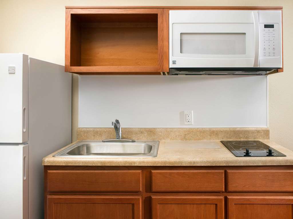 Woodspring Suites Houston I-45 Airtex Room photo